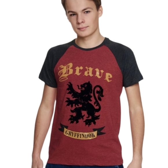 Universal Other - Harry Potter shirt Gryffindor BRAVE black/red   Universal Studios NWT Sz S